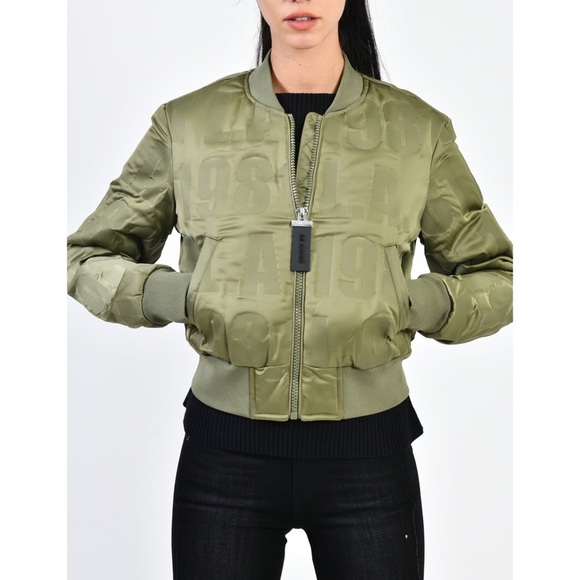 New GUESS All over logo bomber Jacket SZ S - Picture 7 of 12